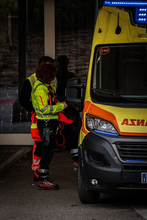 Cesena, lite fuori dal ristorante: arrestato un 30enne