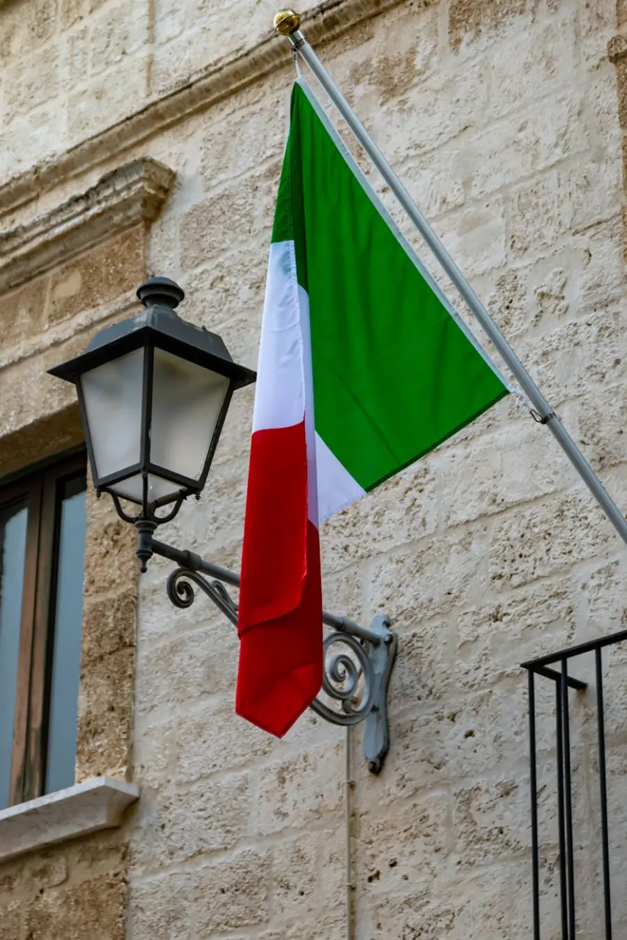 Ravenna celebra gli 80 anni della Repubblica: firmato il protocollo istituzionale