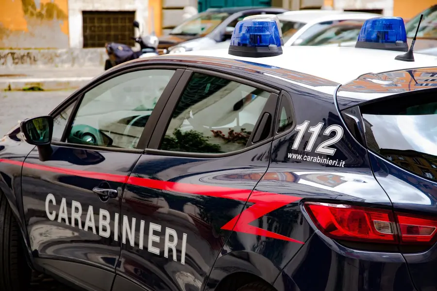 Faenza, controlli straordinari della Polizia di Stato: una denuncia e sequestro di droga