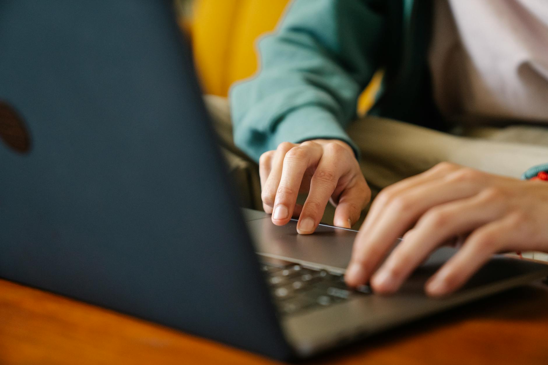 Ravenna, al via il questionario sui servizi digitali: cittadini chiamati a valutare il Comune online