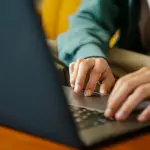 Ravenna, al via il questionario sui servizi digitali: cittadini chiamati a valutare il Comune online