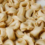 Cappelletti romagnoli in brodo: ricetta di Ravenna