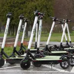 Monopattini elettrici: dal 16 maggio obbligo di targa e assicurazione RCA